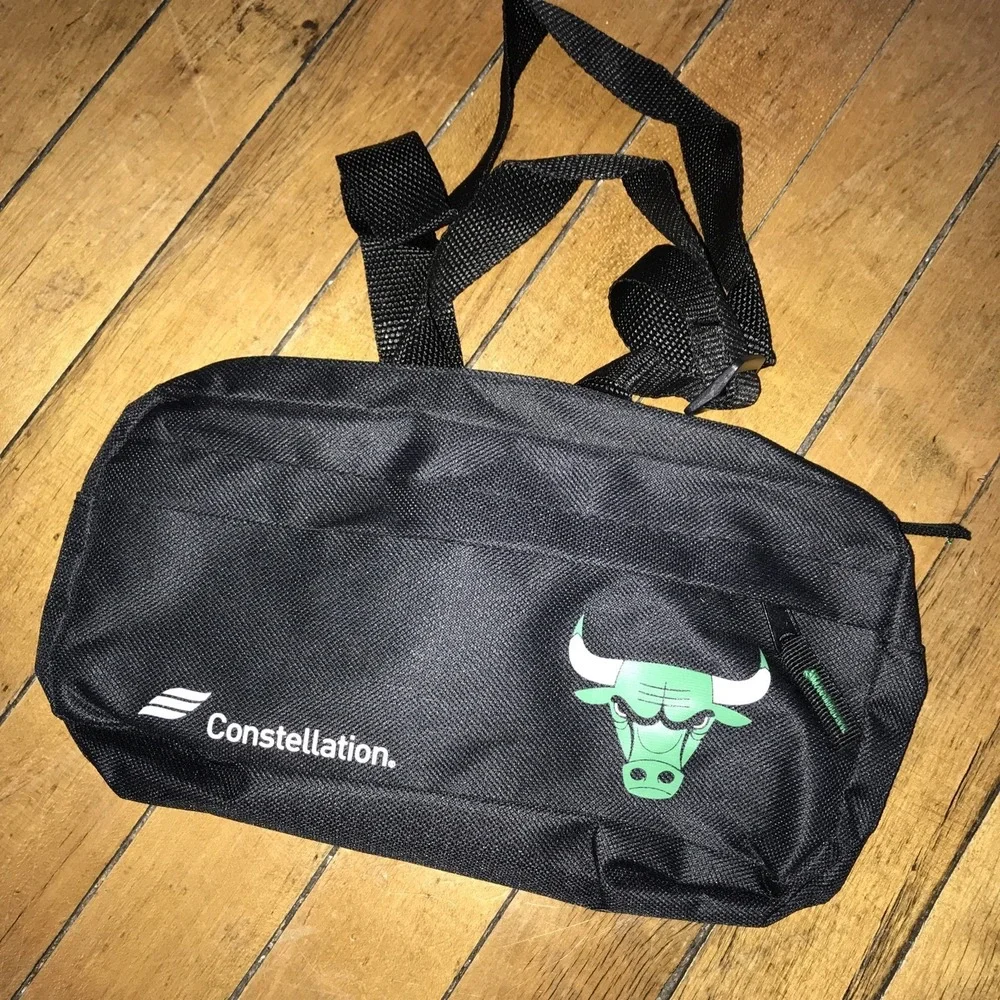 Chicago Bulls - ** Fanny Pack ** _ **‎ SGA_ 2022-23 Season_NEW!!!